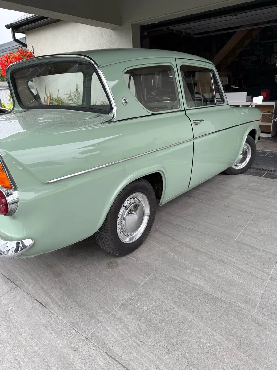 Ford Anglia 105E - Image 4