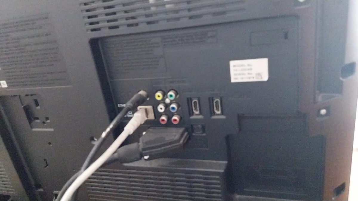 Analog Television and Saorview Box - Image 2