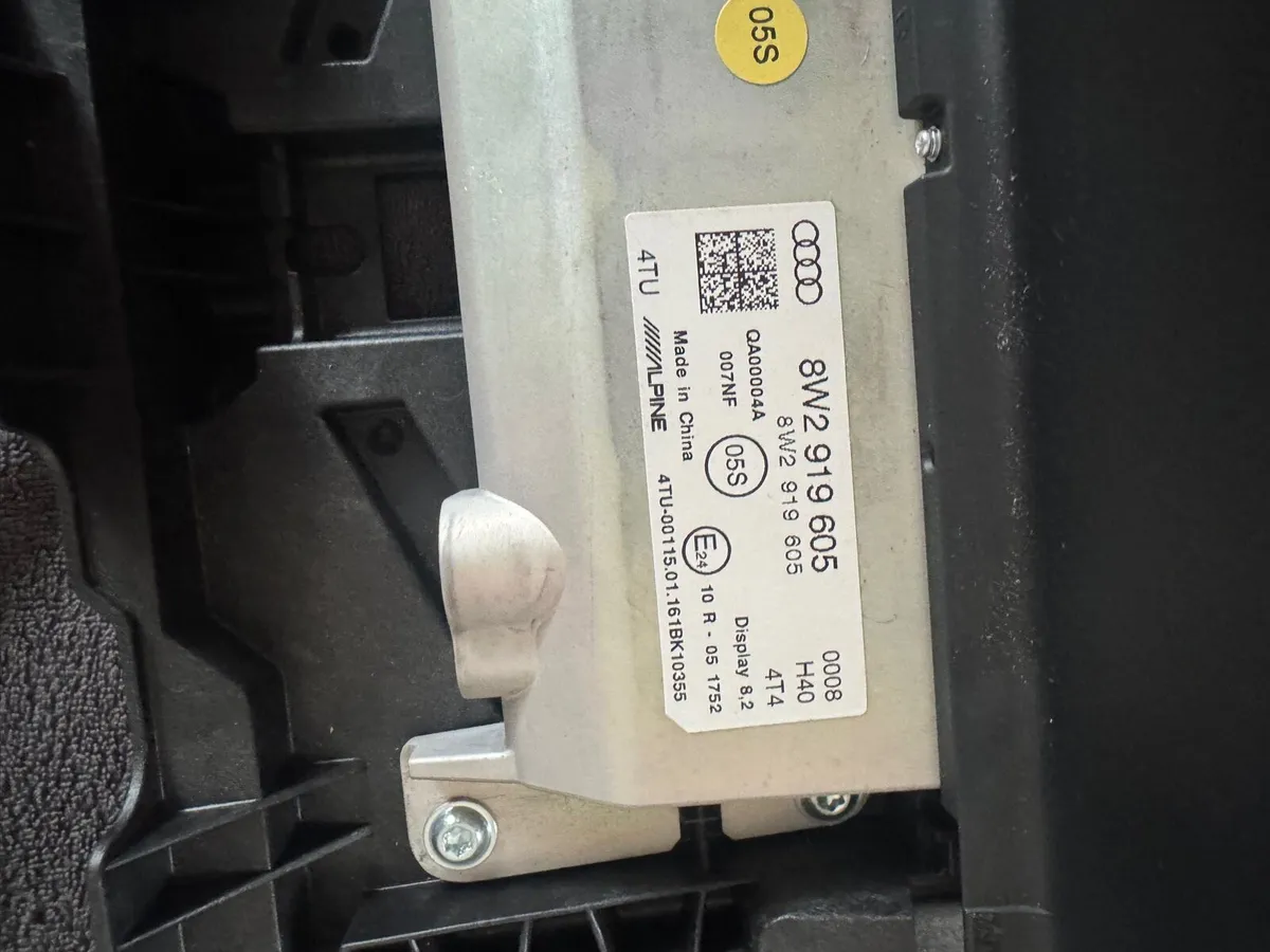 Audi 10’ MMI screen - Image 4