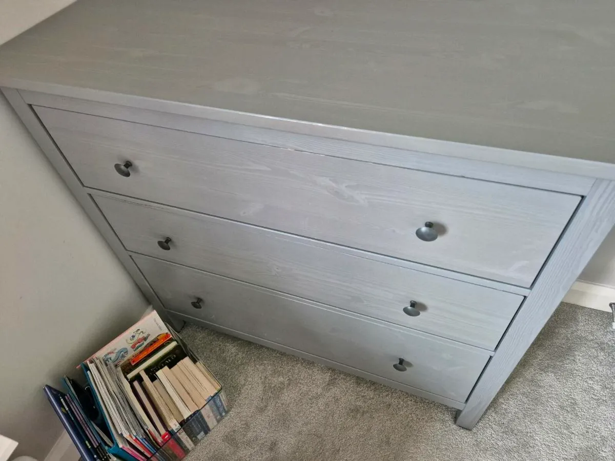 IKEA HEMNES chest of 3 drawers - Image 4