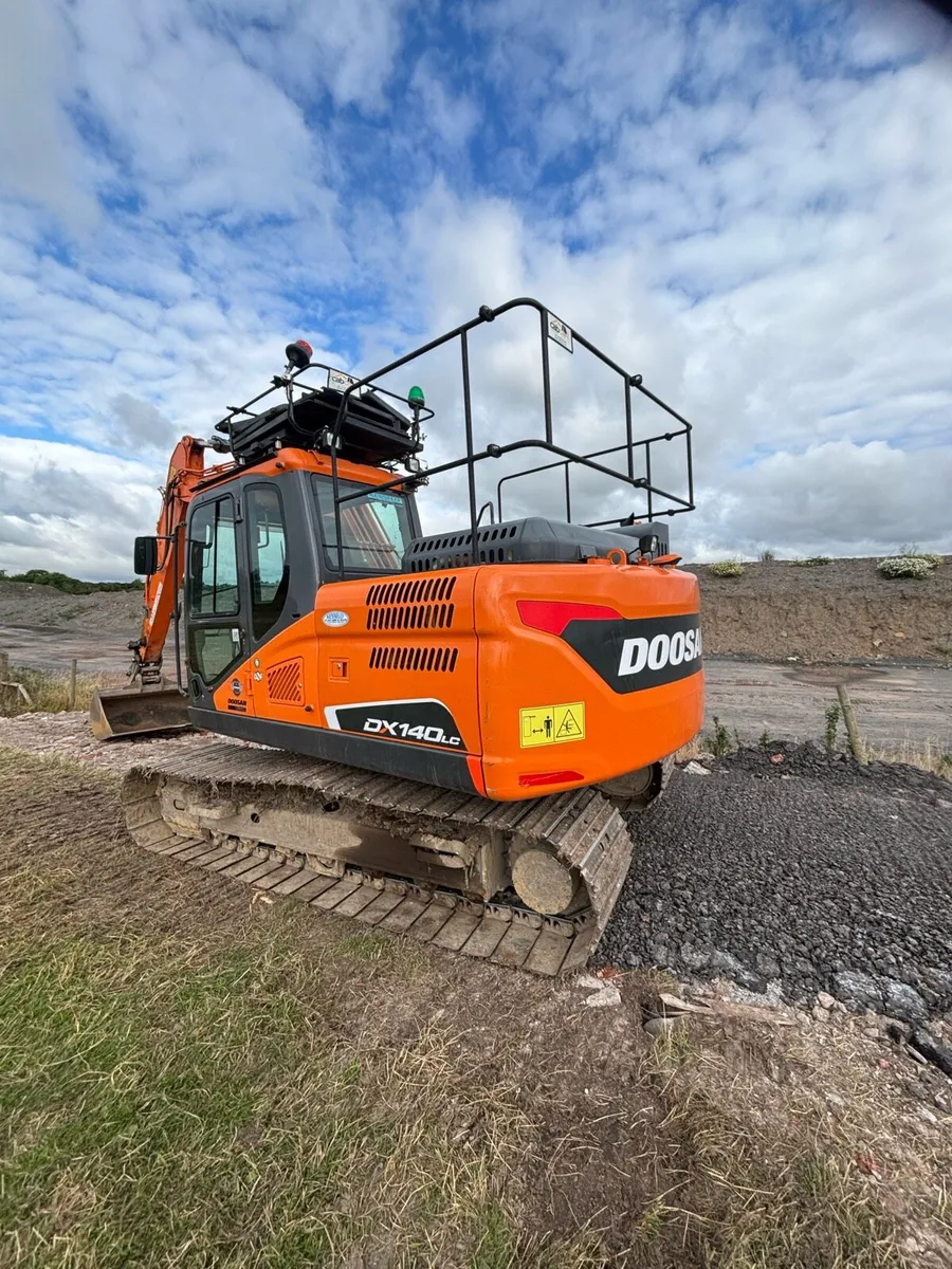 2020 Doosan 140 - Image 1