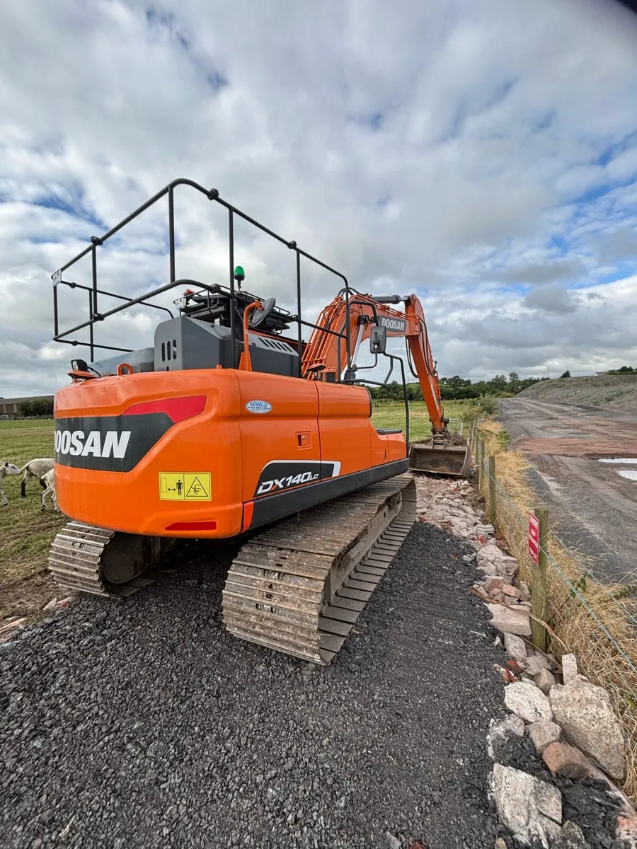 2020 Doosan 140 - Image 4