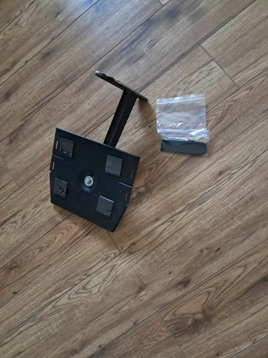 Tv Stand with fittings - Image 2