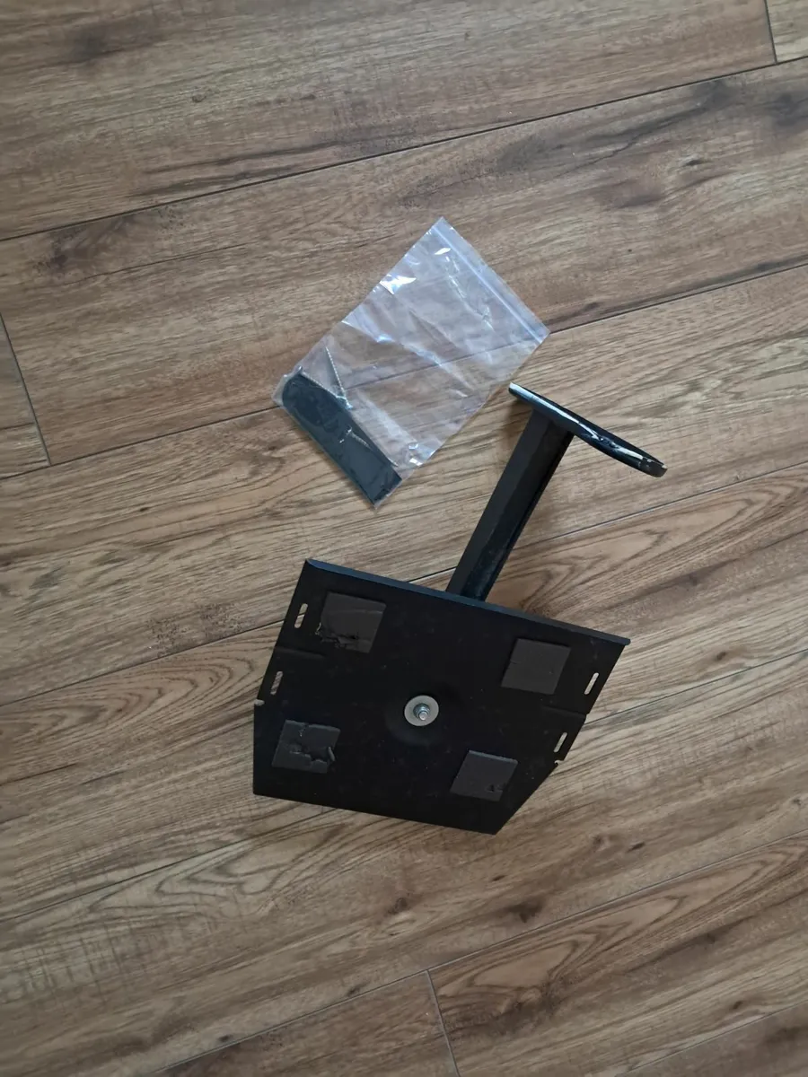 Tv Stand with fittings - Image 3