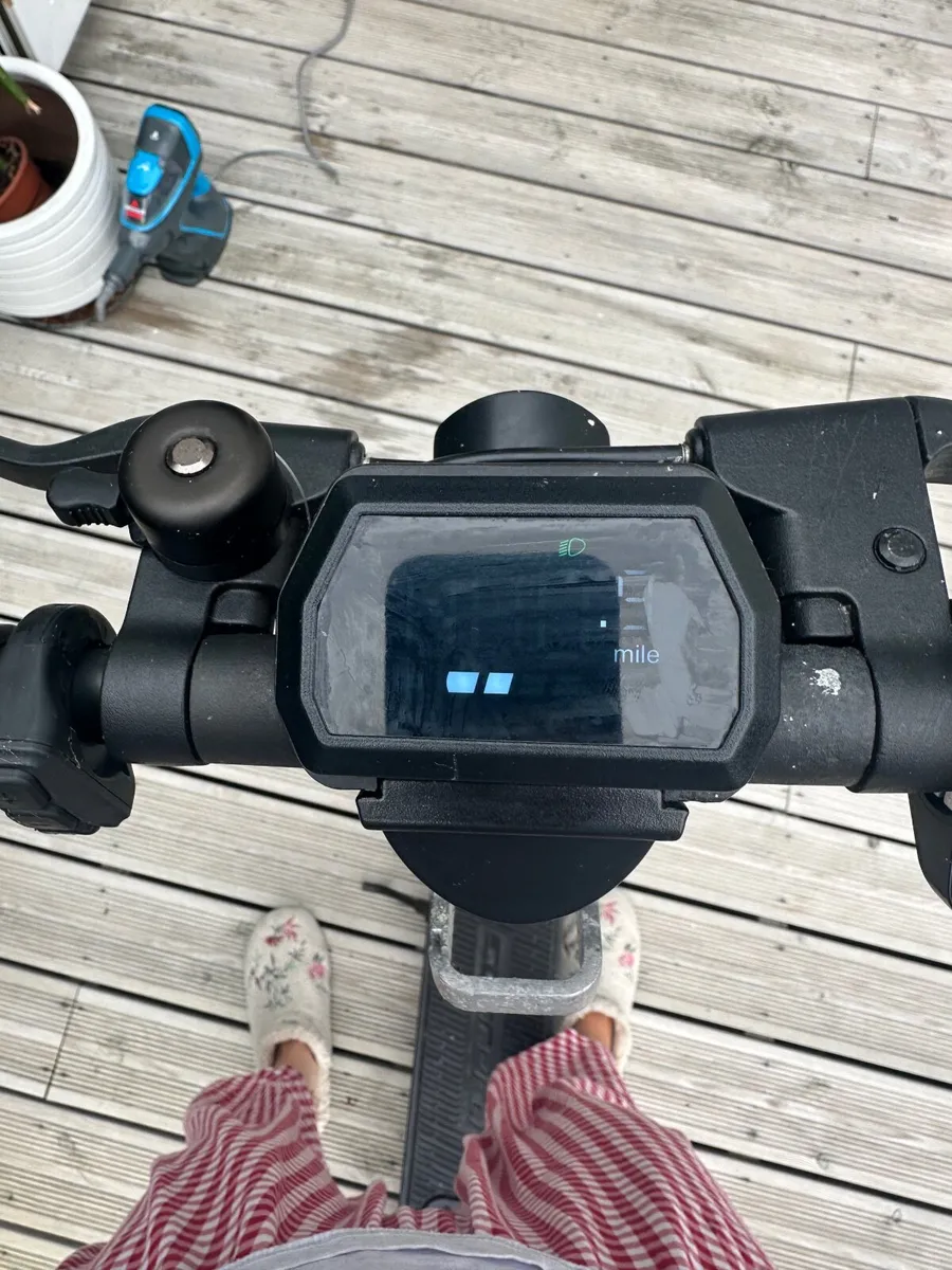 Electric scooter - Image 4