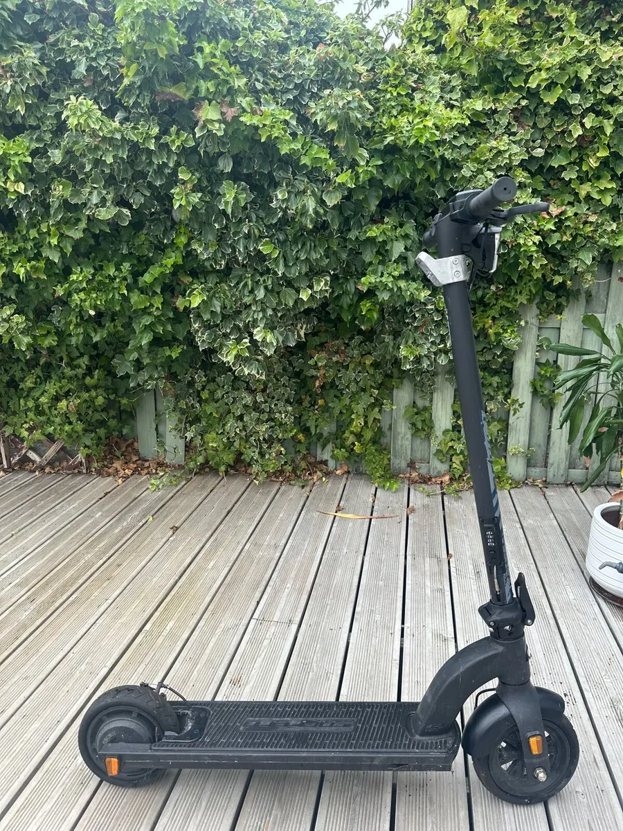 Electric scooter - Image 1