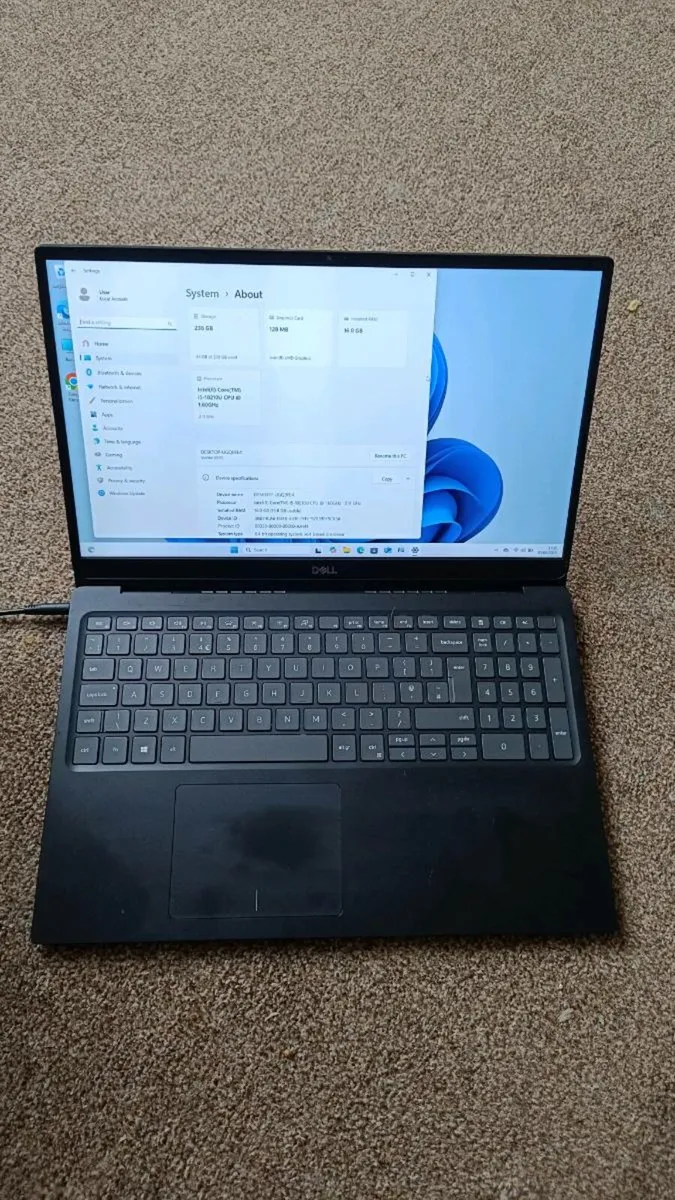 Dell Vostro 5590, i5 10th 16Gb - Image 1