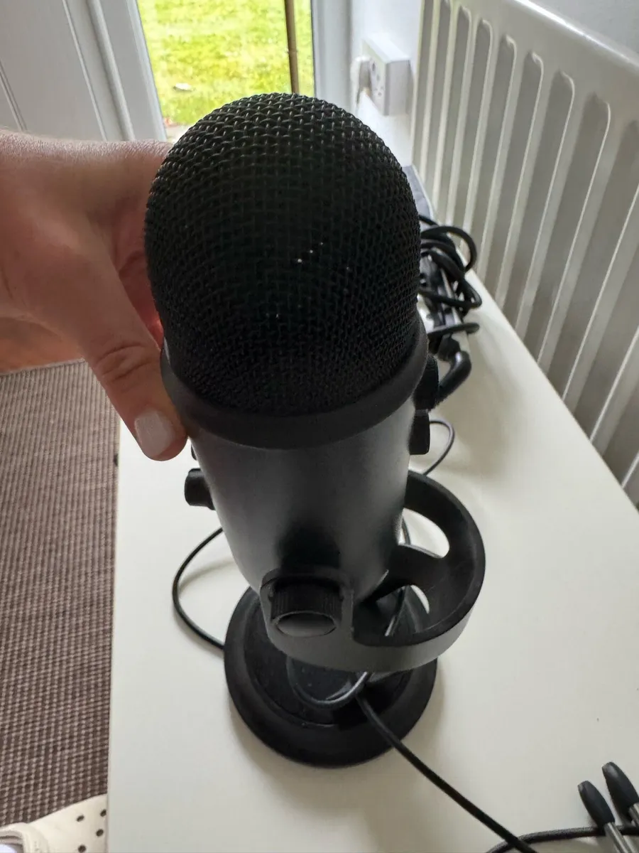 YETI usb streaming microphone - Blackout - Image 3