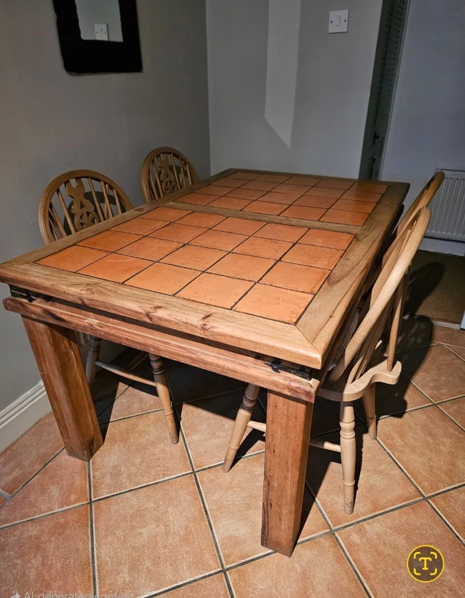 DINING TABLE & CHAIRS