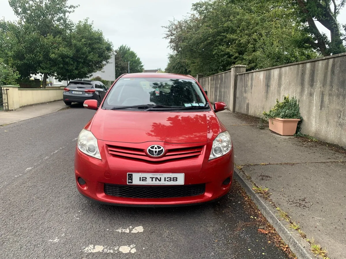 2012 Toyota Auris 1.4 Diesel NCT February 2026 - Image 2