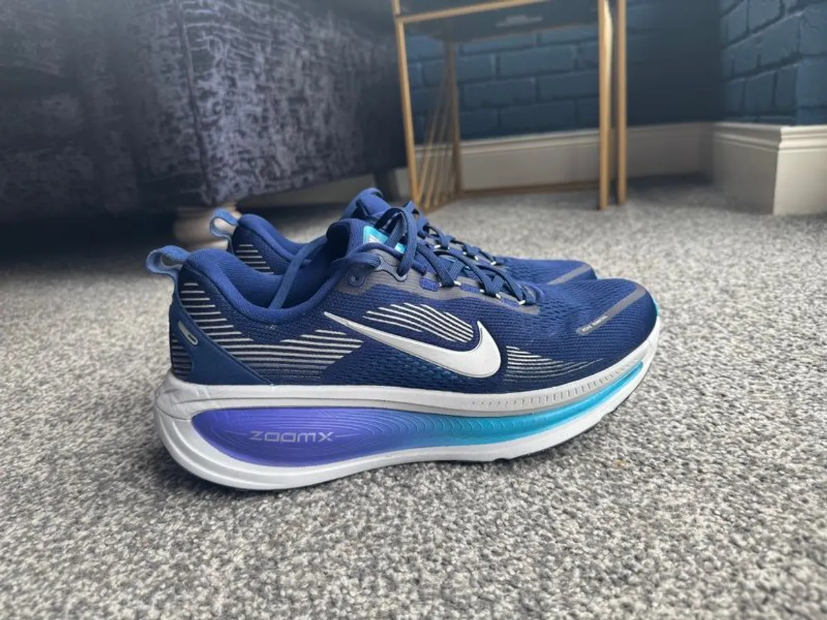 Nike Vomero 18 - Image 2