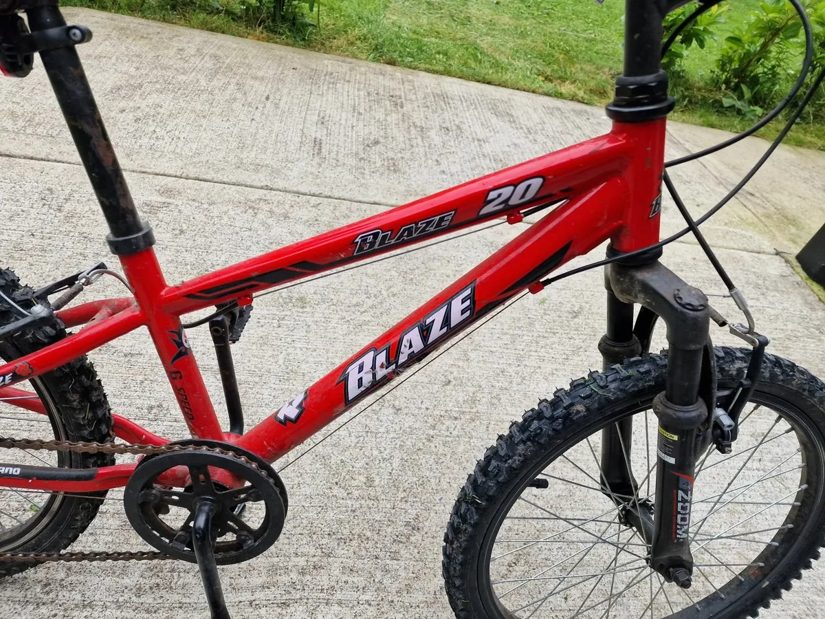 Kids Blaze Bike in great condition - Image 2