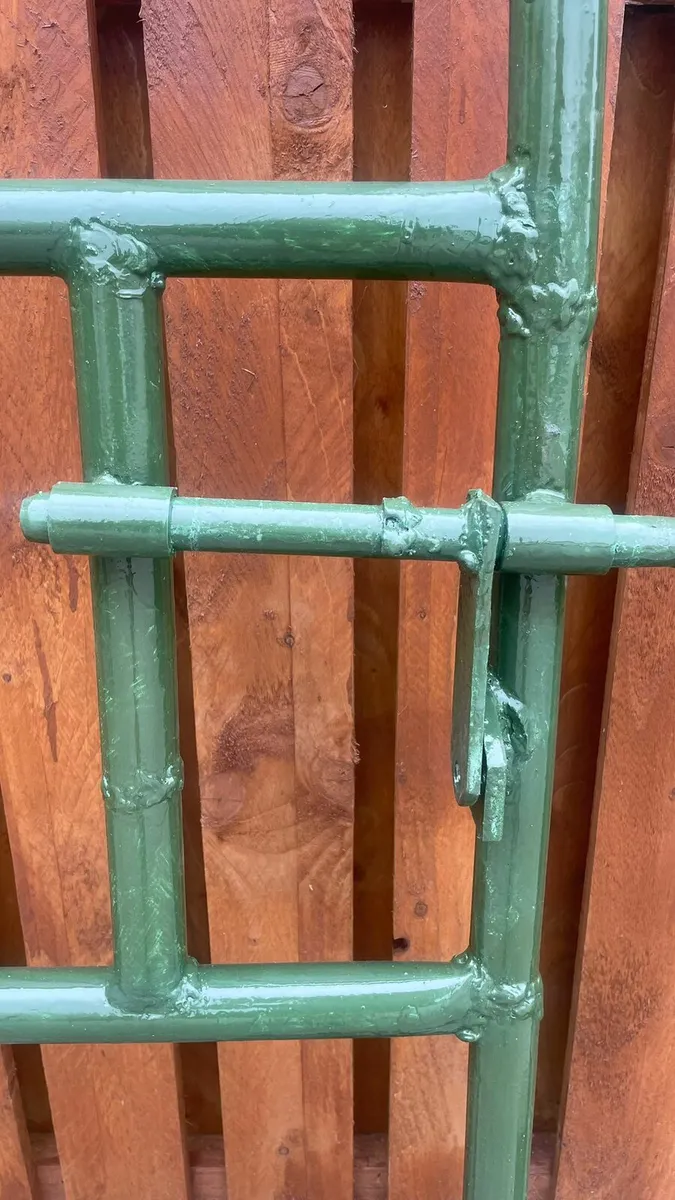 Gate - Image 2