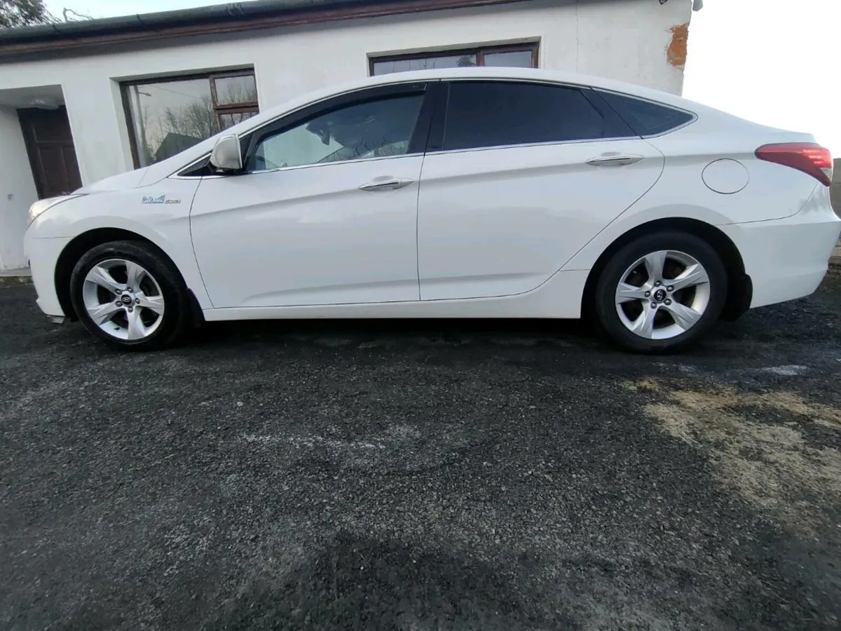 2012 Hyundai i40 new NCT - Image 3
