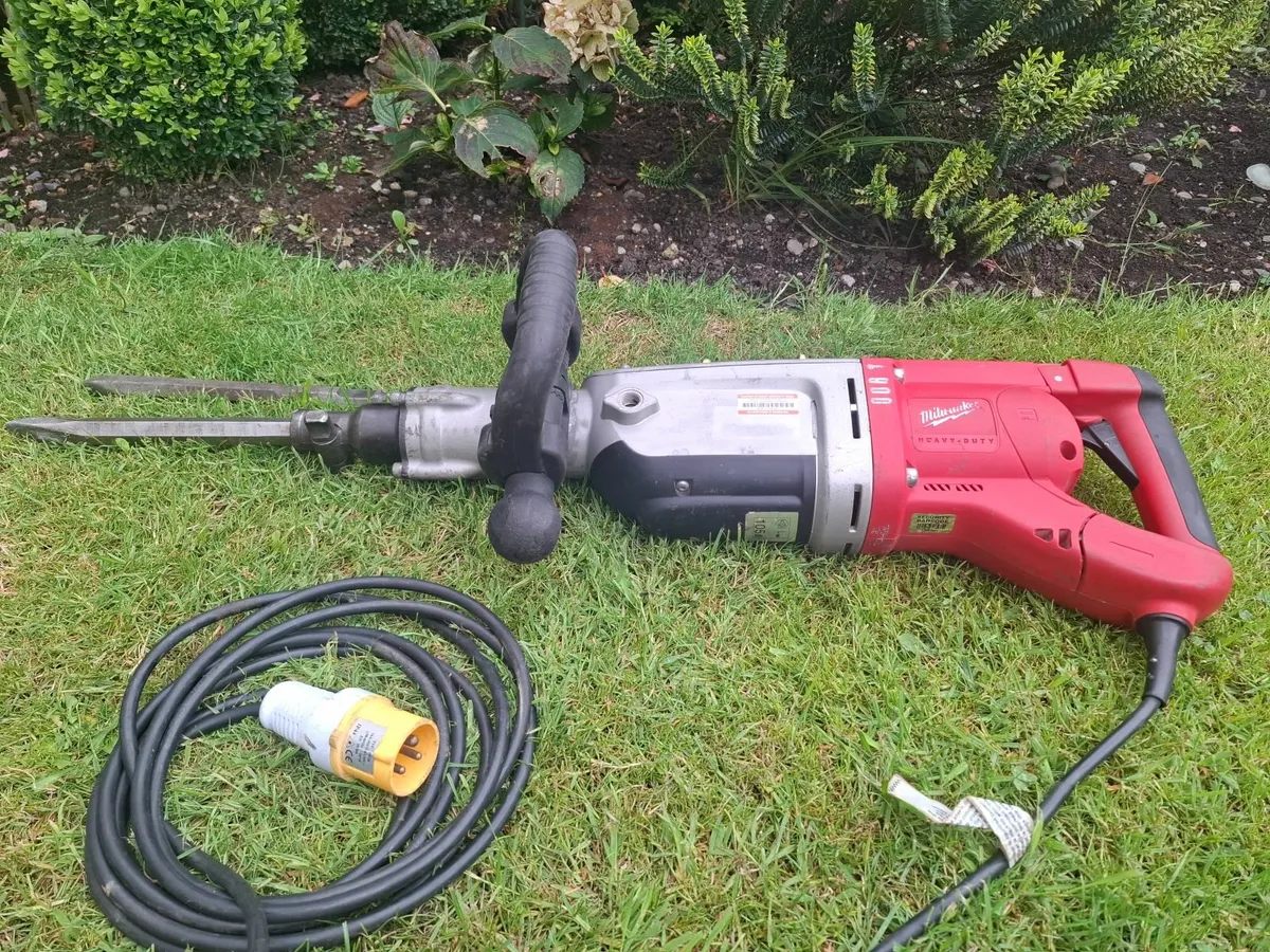 MILWAUKEE KANGO 10kg 110V. - Image 1