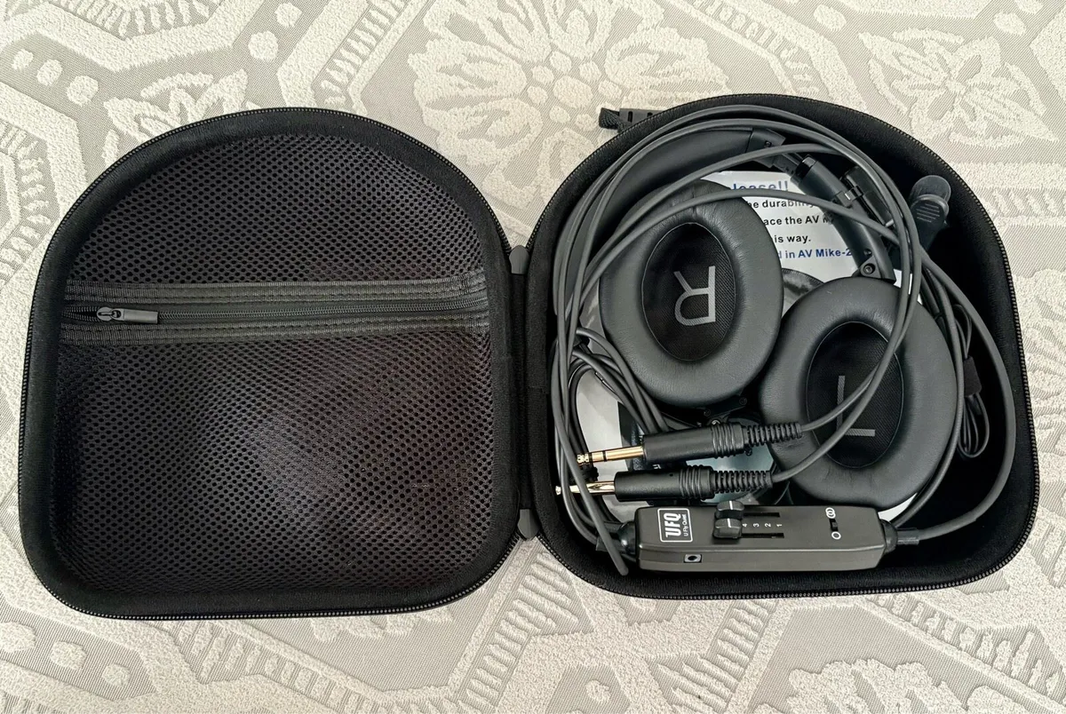 Bose Aviation headset Brand new - Image 3