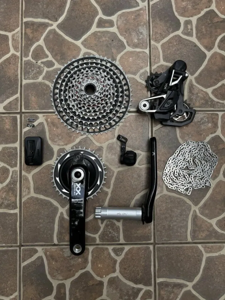 Cycling Groupset. - Image 1