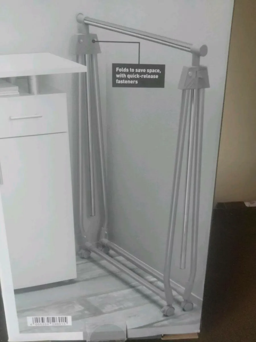 Clothes rail - Image 3