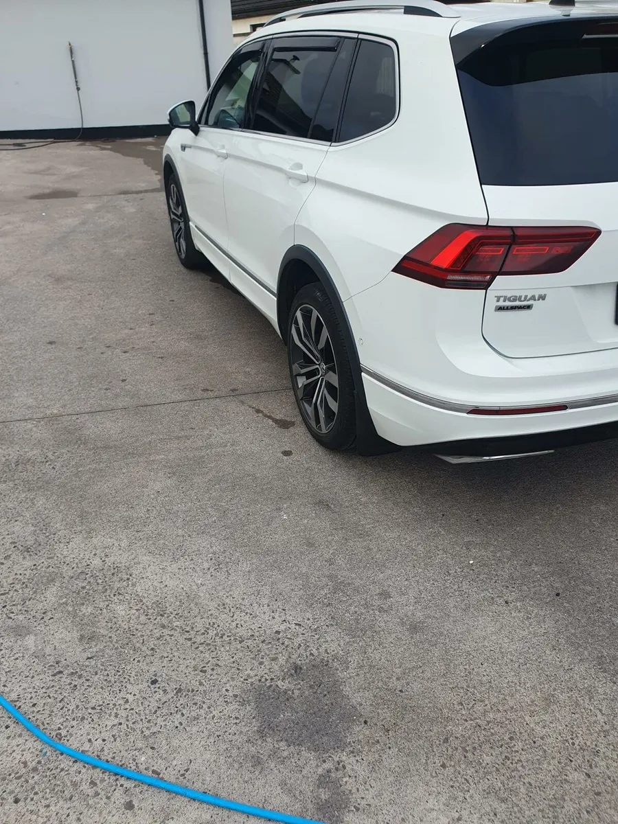 Jeep - Image 1