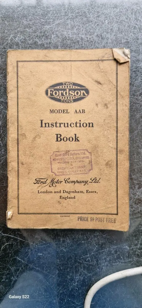 Vintage car manuals - Image 1