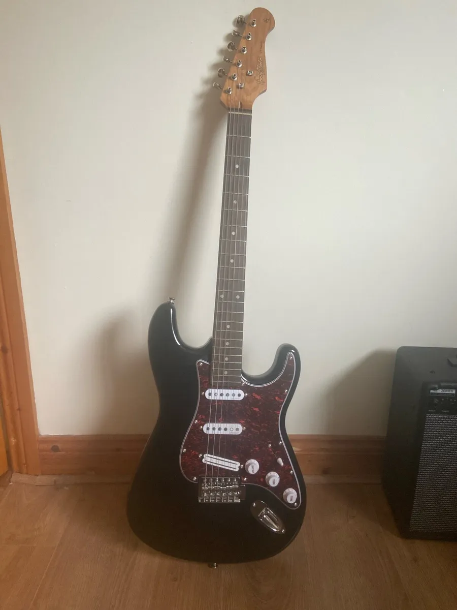 Harley Benton Hot Rod Electric Guitar with Amp - Image 3