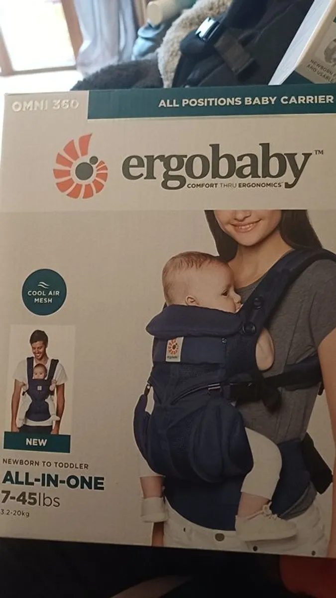 Ergo all positions baby carrier and infant insertfor baby carrier - Image 1