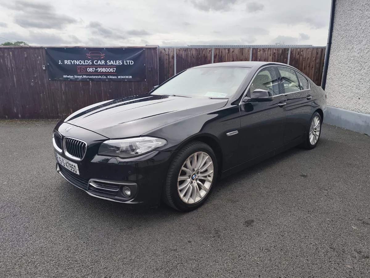 BMW 520D luxury auto low km 2015 - Image 1