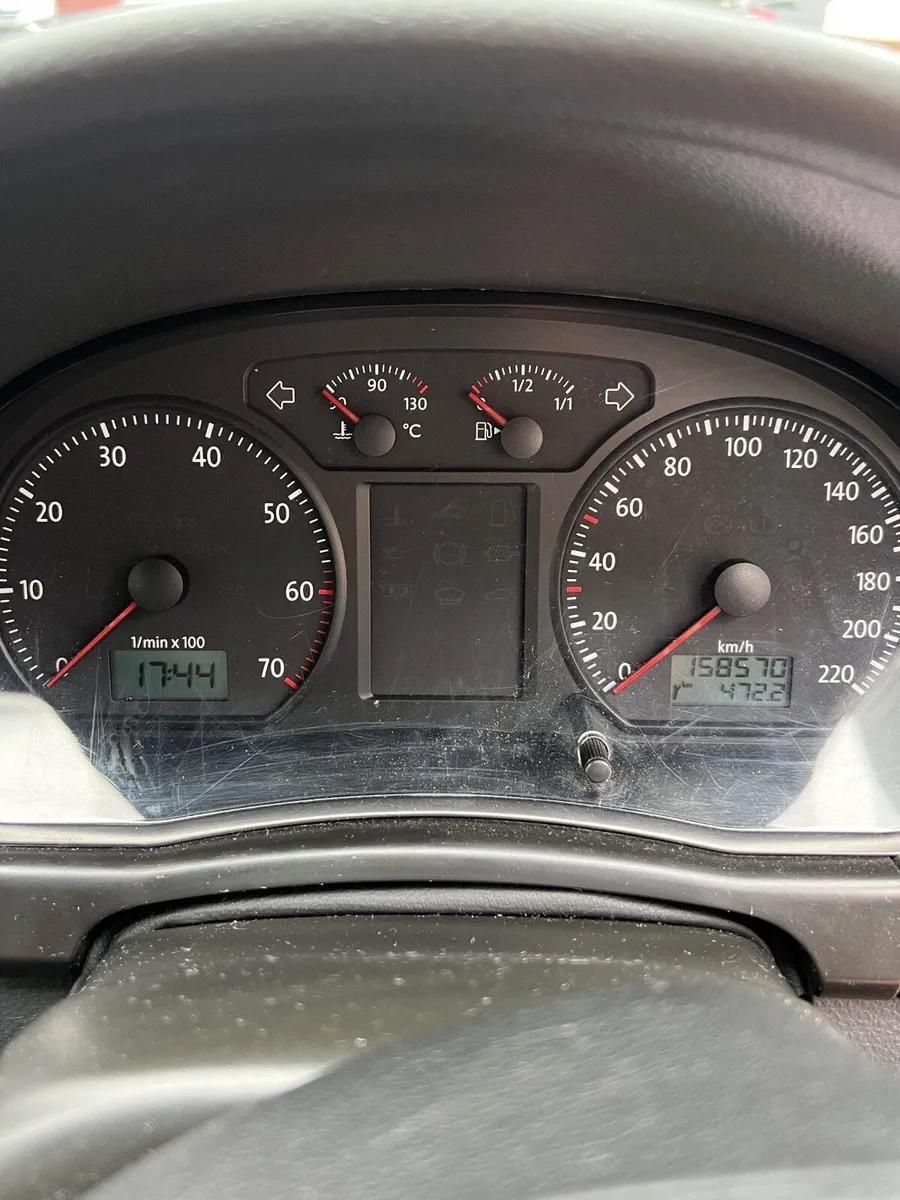 Volkswagen Polo 2007 low mileage - Image 2