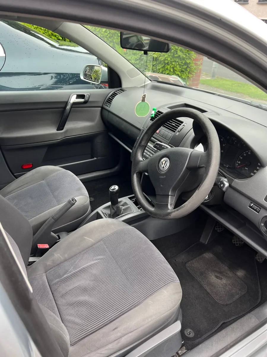 Volkswagen Polo 2007 low mileage - Image 4