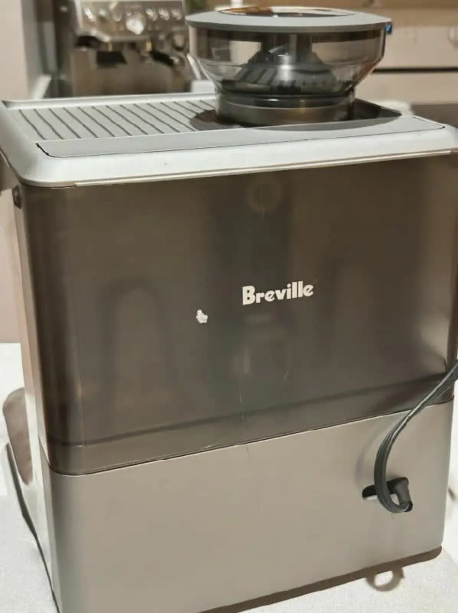 Breville the Barista Express Espresso Machine - Image 2
