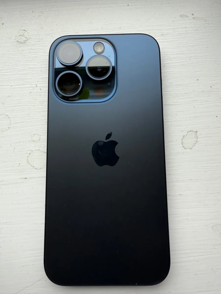 iPhone 15 Pro 128GB - Image 4