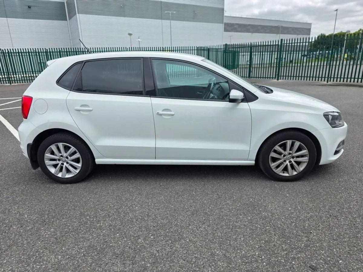 Volkswagen Polo 1.0 Manual  Trandline  Irish Car - Image 2