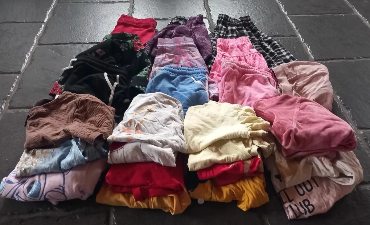 Girls clothes  7 to 8 year old - Image 2