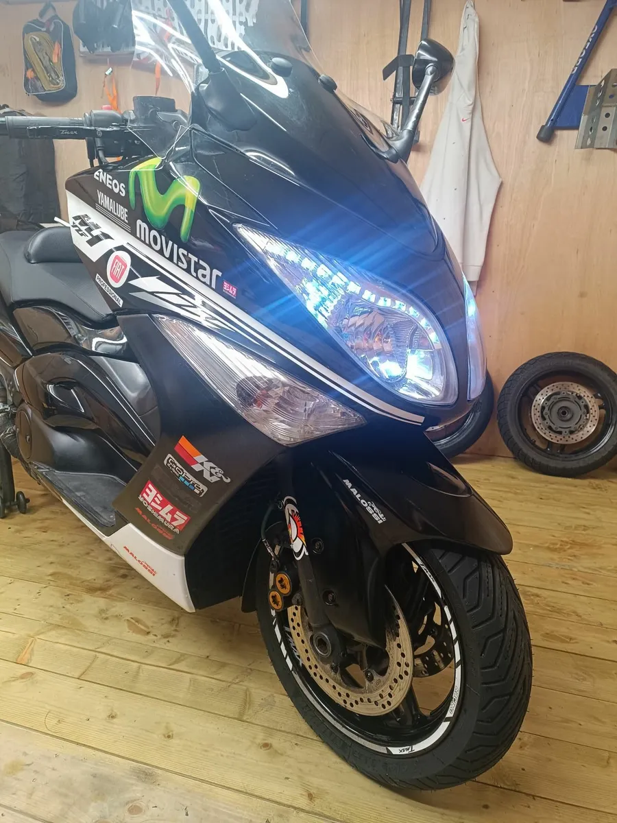 Tmax - Image 1