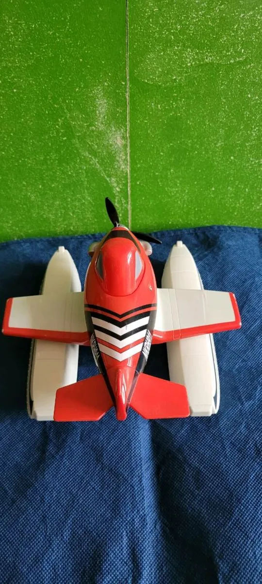 Disney Planes Fire And Rescue Scoop & Spray Firefi - Image 3