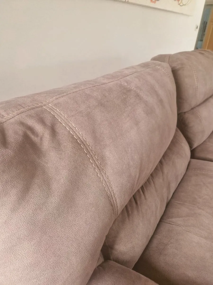 Sofa - Image 3