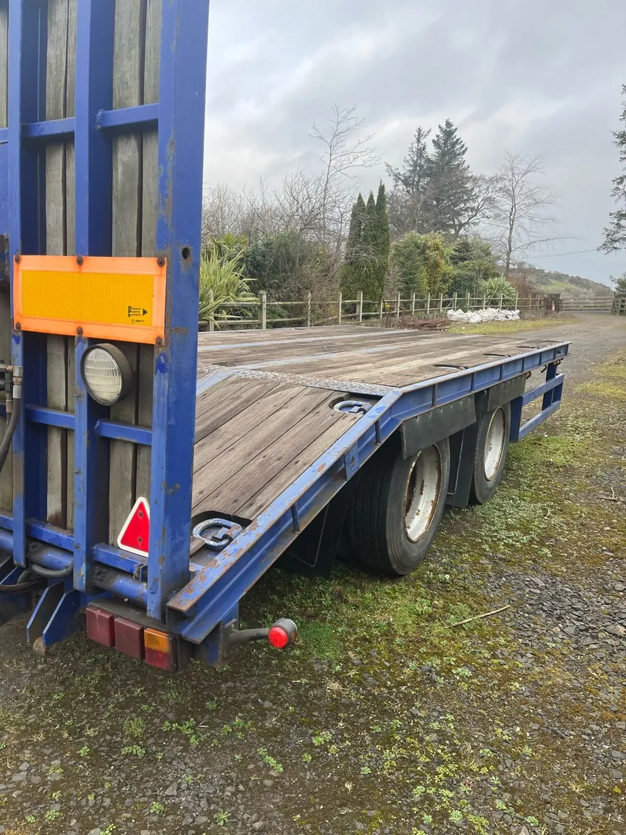 Low loader - Image 2