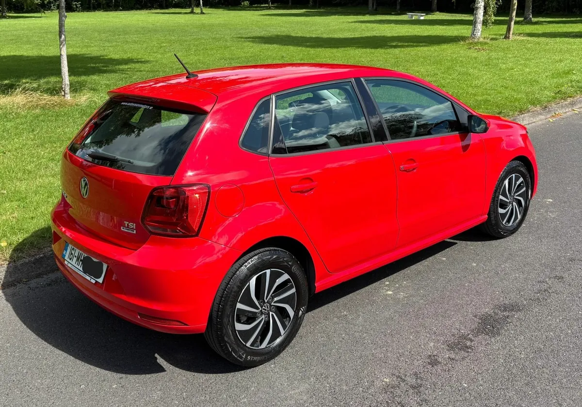 Volkswagen Polo 2016 (only 39,000 km mileage) - Image 4