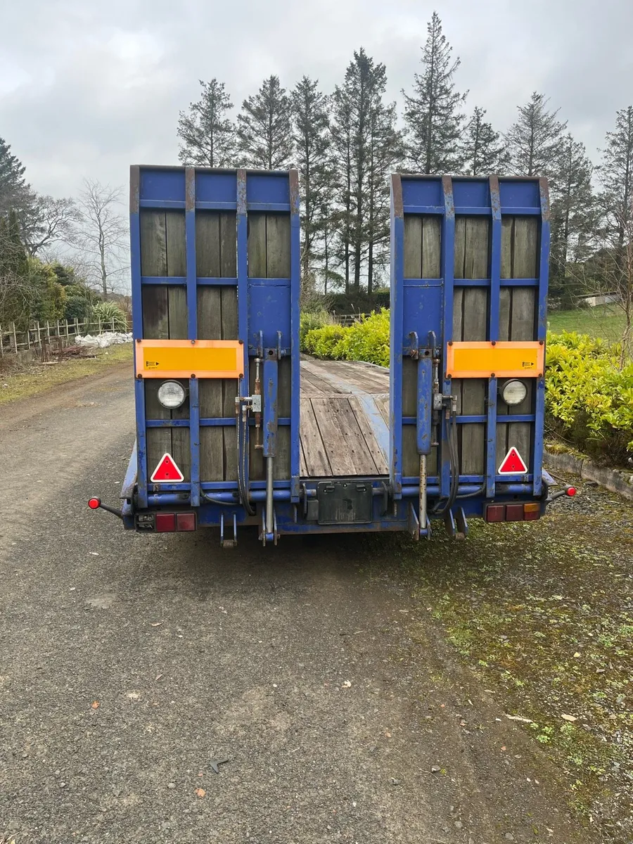 Low loader - Image 3