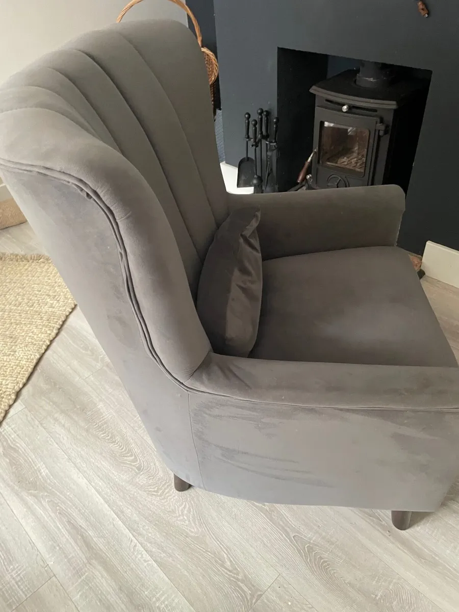 Armchair - Image 2