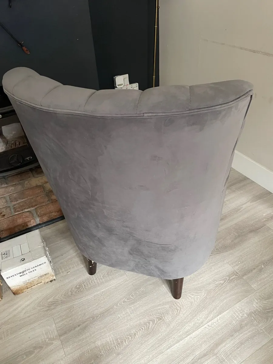 Armchair - Image 3