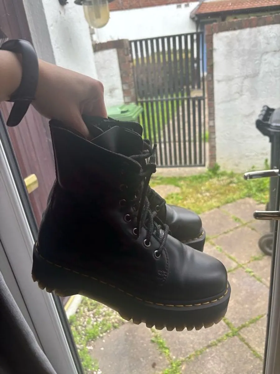 Jadon Dr. Martens - Size 6 - Image 2