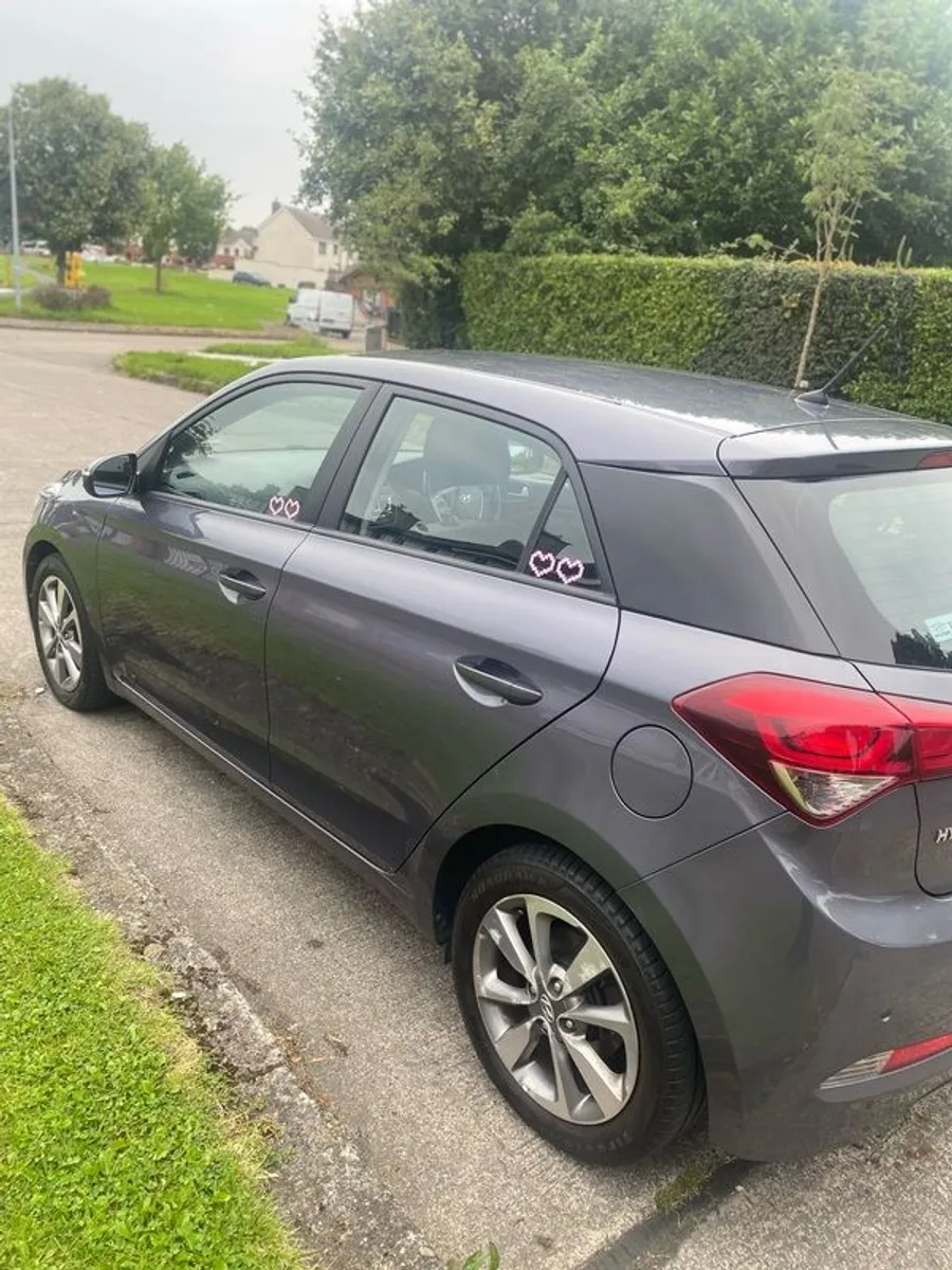 2015 Hyundai I20 1.1 Diesel Deluxe Spec - Image 2