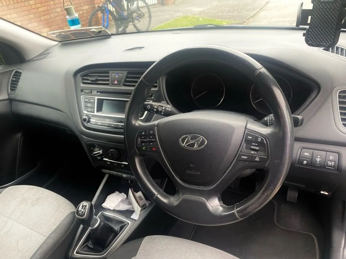 2015 Hyundai I20 1.1 Diesel Deluxe Spec - Image 4