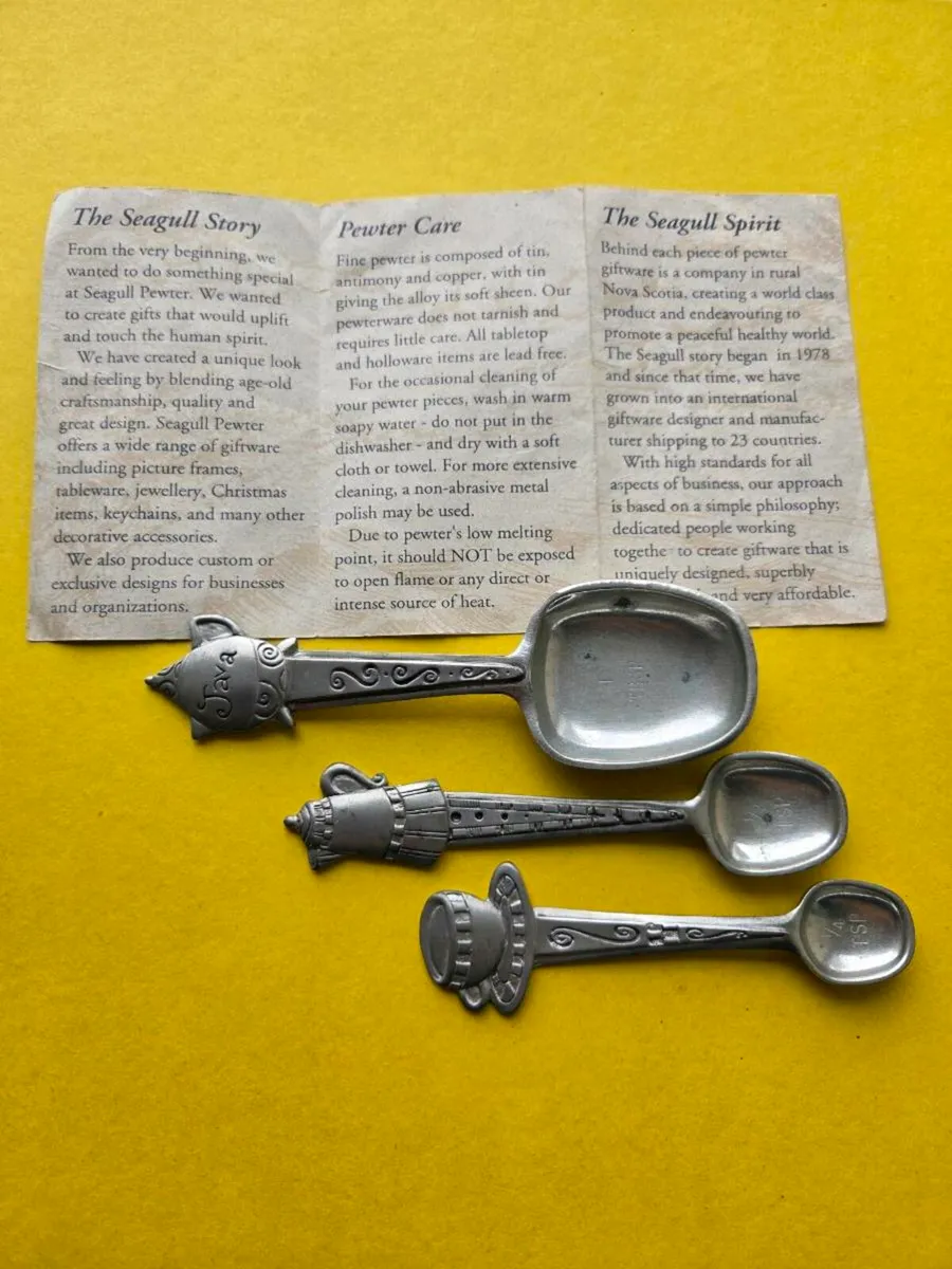 Vintage "Seagull Pewter" measuring spoons - Image 1