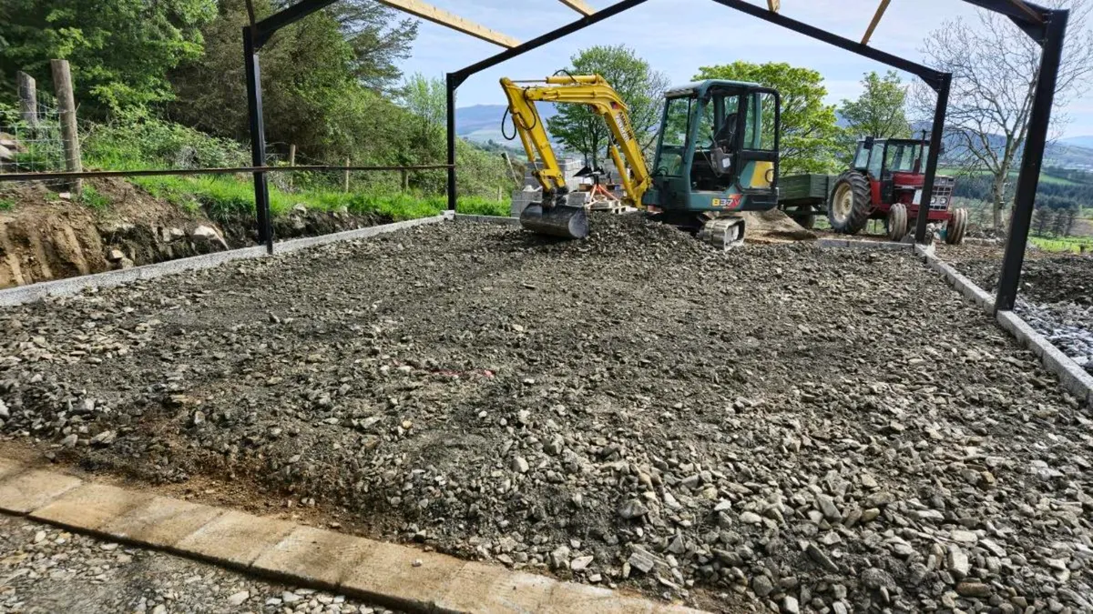 Yanmar 3.5 T mini Digger - Image 4