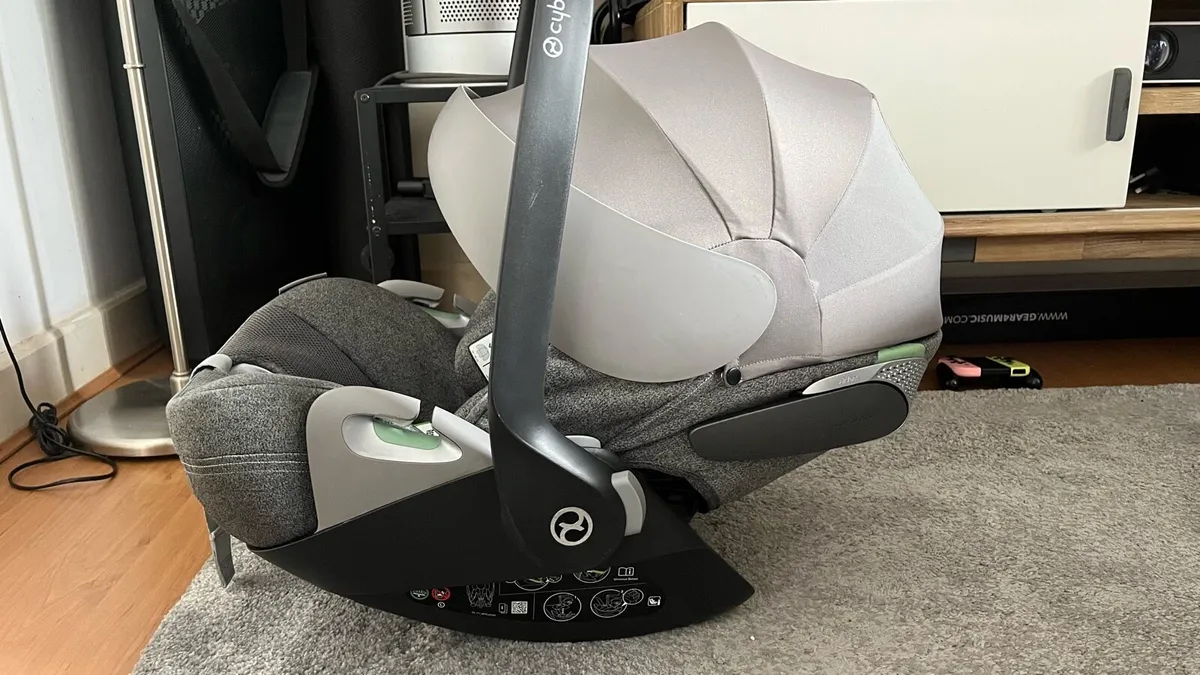 CYBEX CAR SEAT SET - Image 1