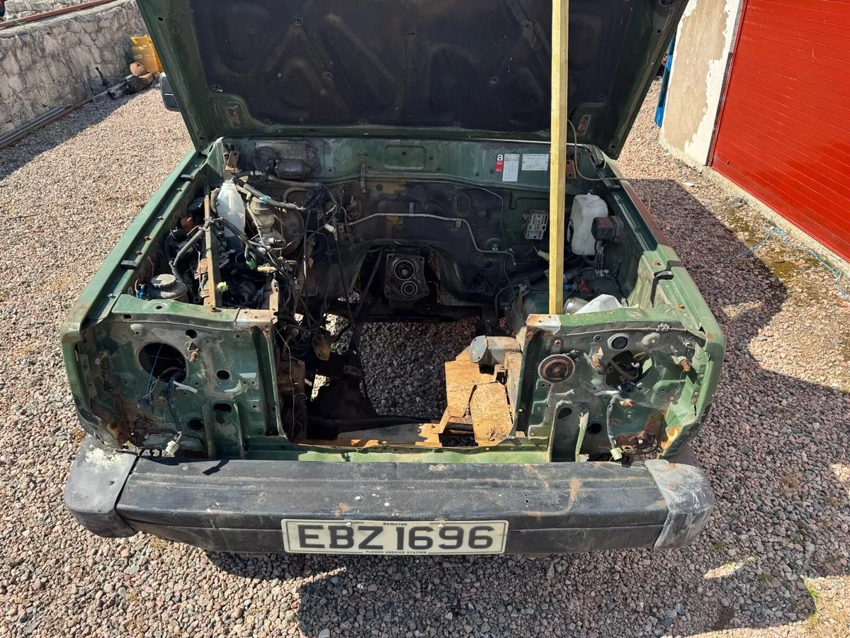 Diahatsu Fourtrak F70 1990 Gen one - Image 3