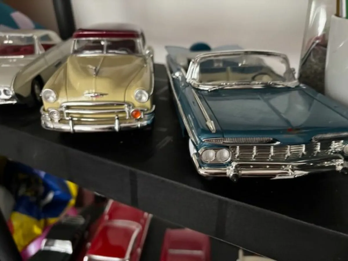 Die Cast Models Cars € 75 each - Image 3