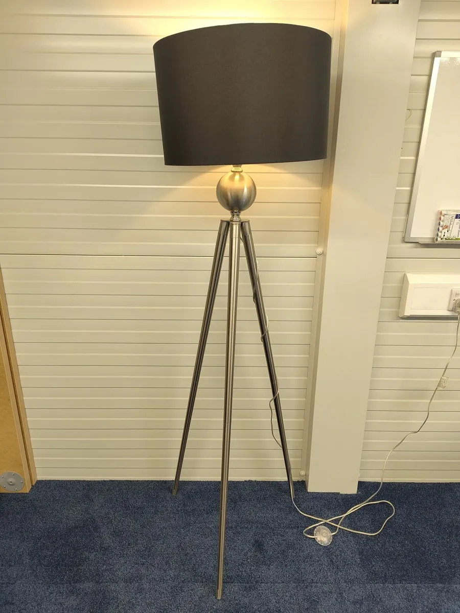 Floor lamp - Image 1